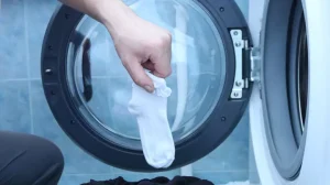 نحوه شستن جوراب در لباسشویی